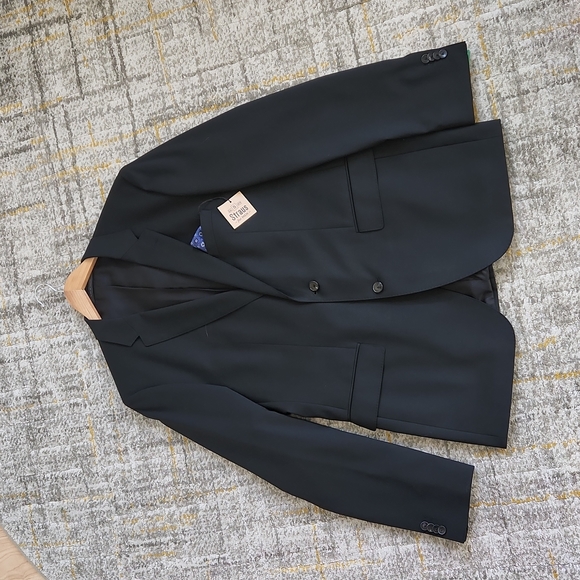 Solid black Boss by Hugo Boss sport coat NWT. Jacket 42L